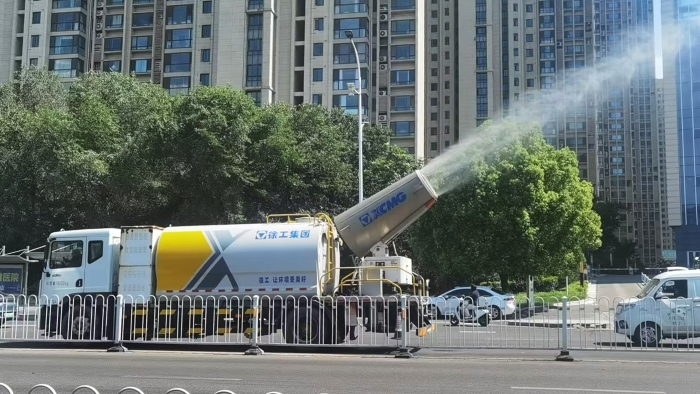 徐工多功能抑塵車，助力家鄉(xiāng)徐州環(huán)境，更“凈”一步！